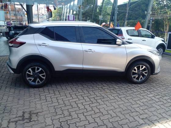NISSAN KICKS 1.6 16V FLEXSTART SENSE XTRONIC